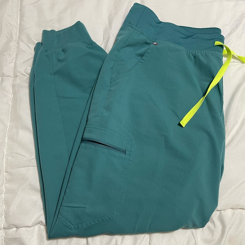 Figs scrub pants